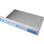 SafetyClick Type I posato su una superficie bianca, pronto per l'installazione.