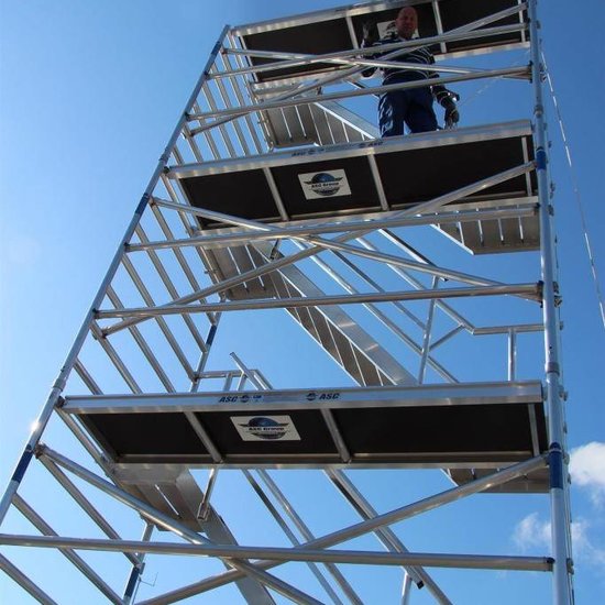 Trabattello-con-scala-interna-di-10-metri-trabattelli-store-2